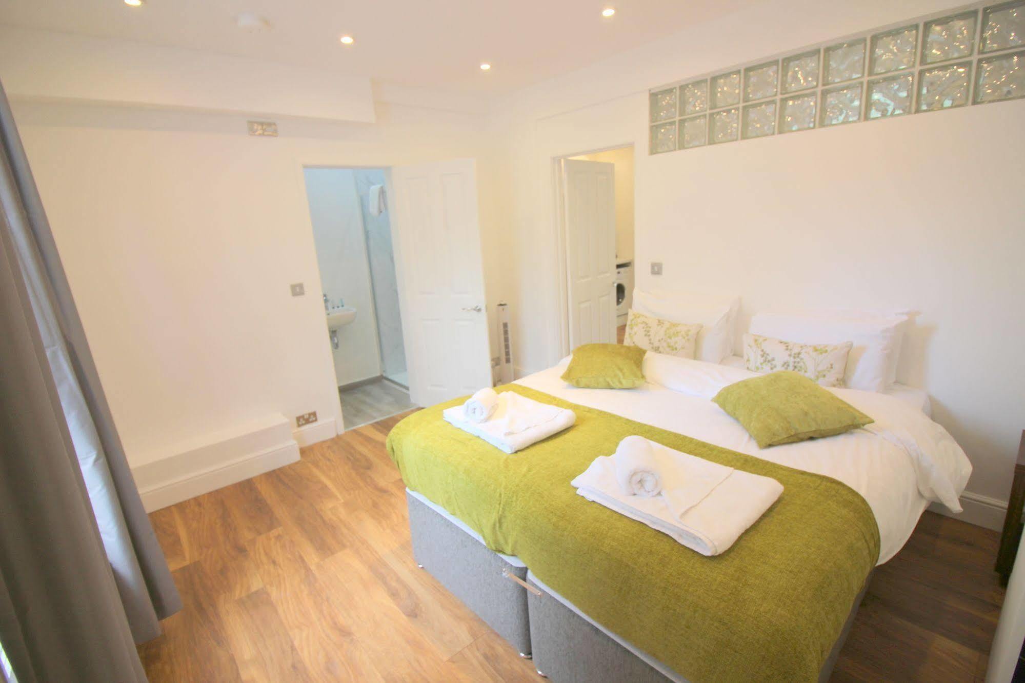Cambridge City Apartments Екстериор снимка